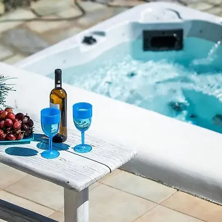 Mykonos Coastal Retreat - Giovanna's Beachfront Escape With Jacuzzi * Mykonos Town